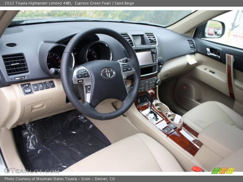 Cypress Green Pearl / Sand Beige 2013 Toyota Highlander Limited 4WD