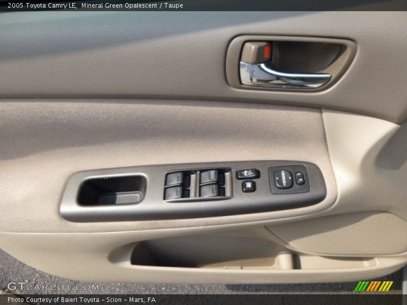 Mineral Green Opalescent / Taupe 2005 Toyota Camry LE
