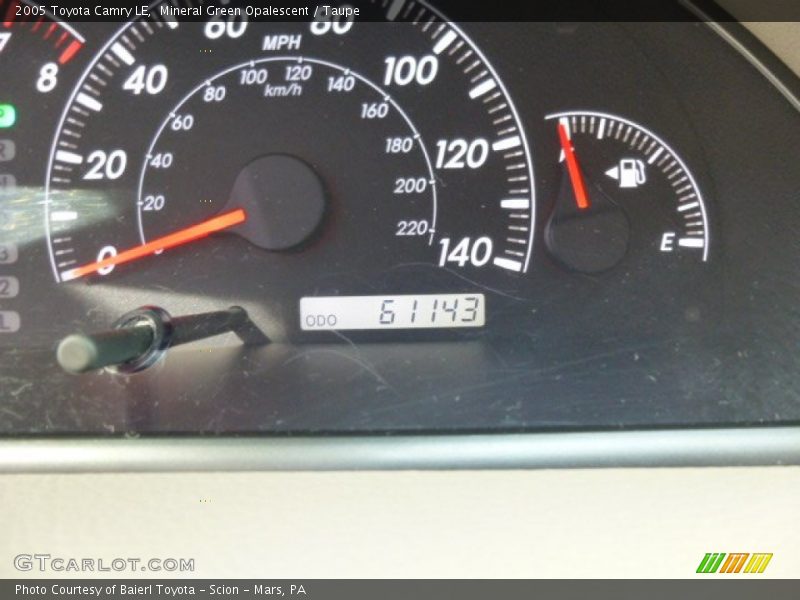 Mineral Green Opalescent / Taupe 2005 Toyota Camry LE