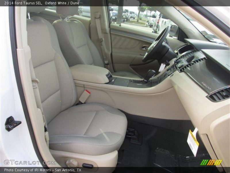 Oxford White / Dune 2014 Ford Taurus SEL