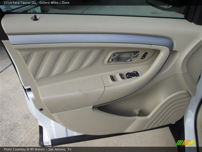 Oxford White / Dune 2014 Ford Taurus SEL