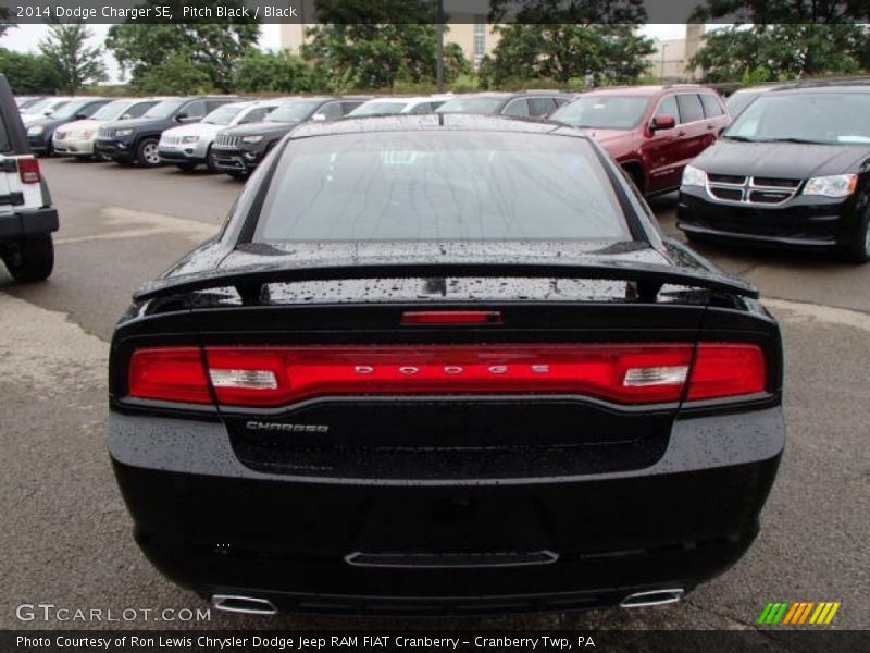 Pitch Black / Black 2014 Dodge Charger SE