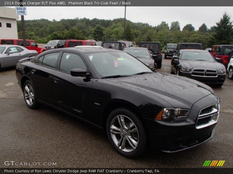 Phantom Black Tri-Coat Pearl / Black 2014 Dodge Charger R/T Plus AWD