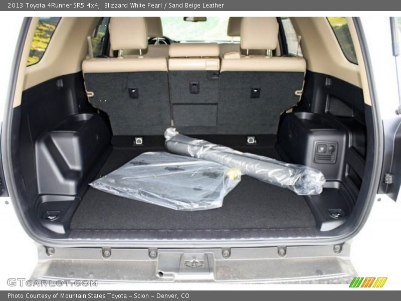 Blizzard White Pearl / Sand Beige Leather 2013 Toyota 4Runner SR5 4x4