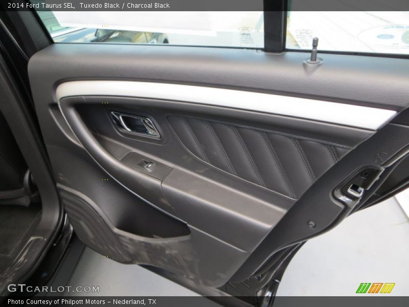 Tuxedo Black / Charcoal Black 2014 Ford Taurus SEL