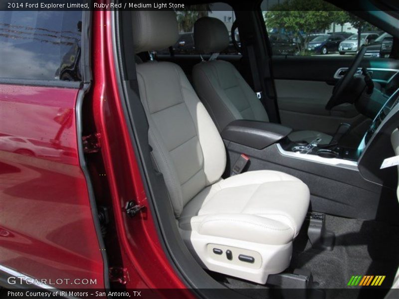 Front Seat of 2014 Explorer Limited