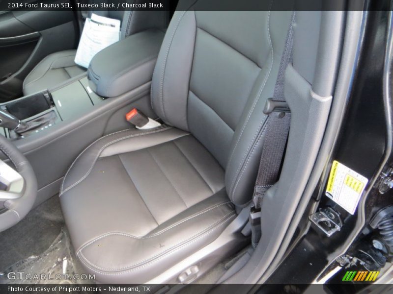 Tuxedo Black / Charcoal Black 2014 Ford Taurus SEL