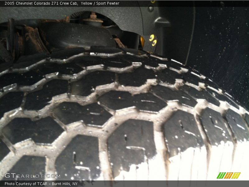 Yellow / Sport Pewter 2005 Chevrolet Colorado Z71 Crew Cab