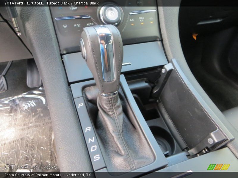 Tuxedo Black / Charcoal Black 2014 Ford Taurus SEL