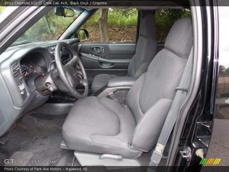 Front Seat of 2003 S10 LS Crew Cab 4x4