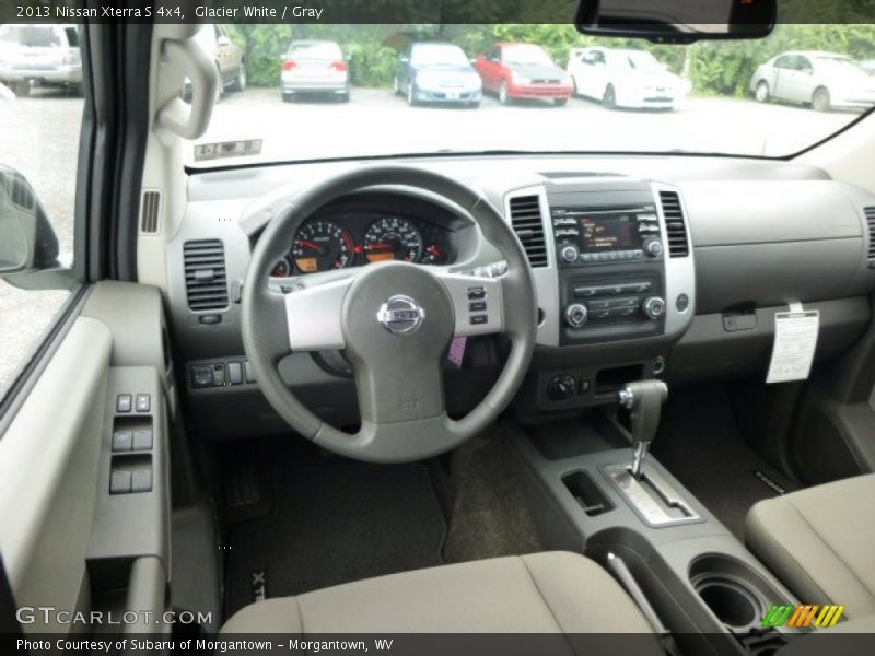 Dashboard of 2013 Xterra S 4x4