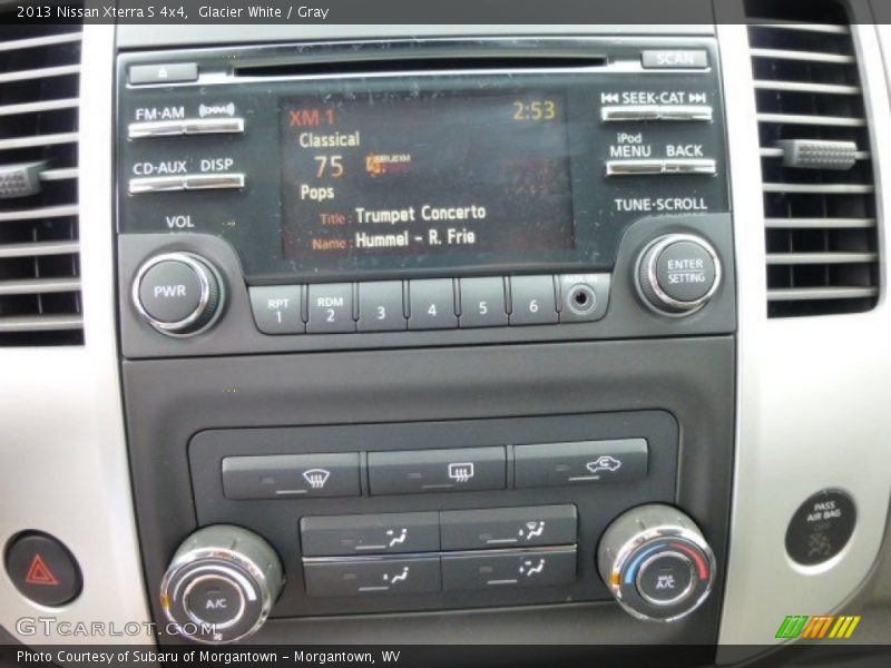 Controls of 2013 Xterra S 4x4