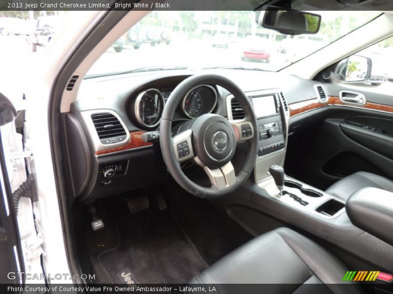 Bright White / Black 2013 Jeep Grand Cherokee Limited