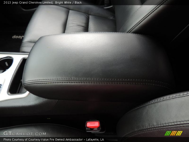 Bright White / Black 2013 Jeep Grand Cherokee Limited