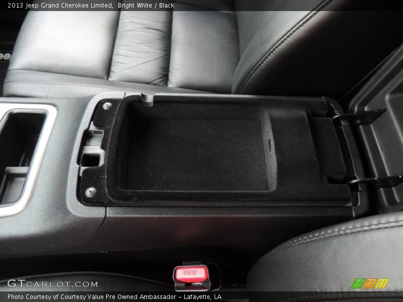 Bright White / Black 2013 Jeep Grand Cherokee Limited