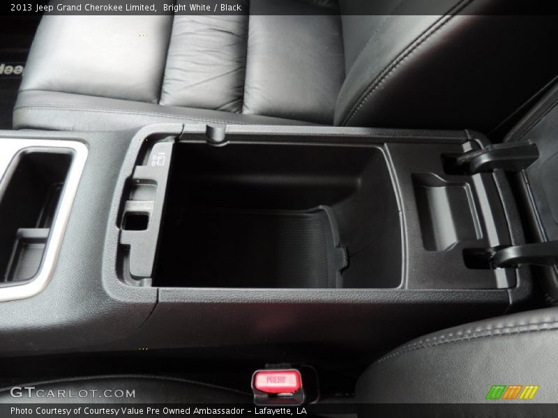 Bright White / Black 2013 Jeep Grand Cherokee Limited