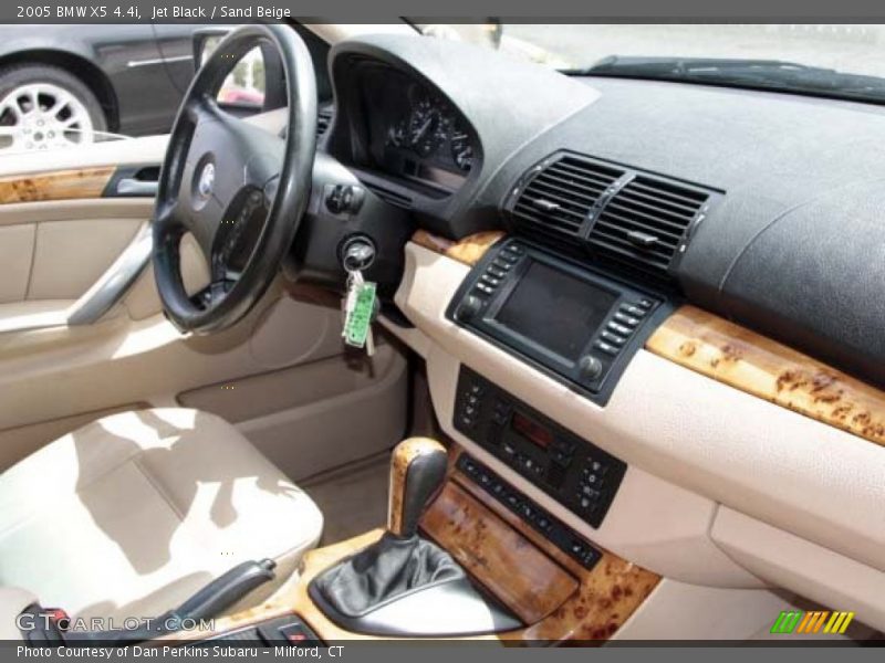Jet Black / Sand Beige 2005 BMW X5 4.4i