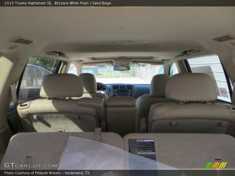 Blizzard White Pearl / Sand Beige 2013 Toyota Highlander SE