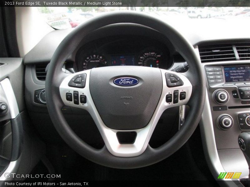 Tuxedo Black Metallic / Medium Light Stone 2013 Ford Edge SE