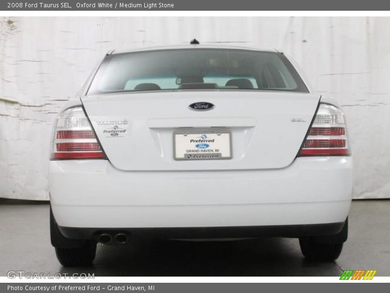 Oxford White / Medium Light Stone 2008 Ford Taurus SEL