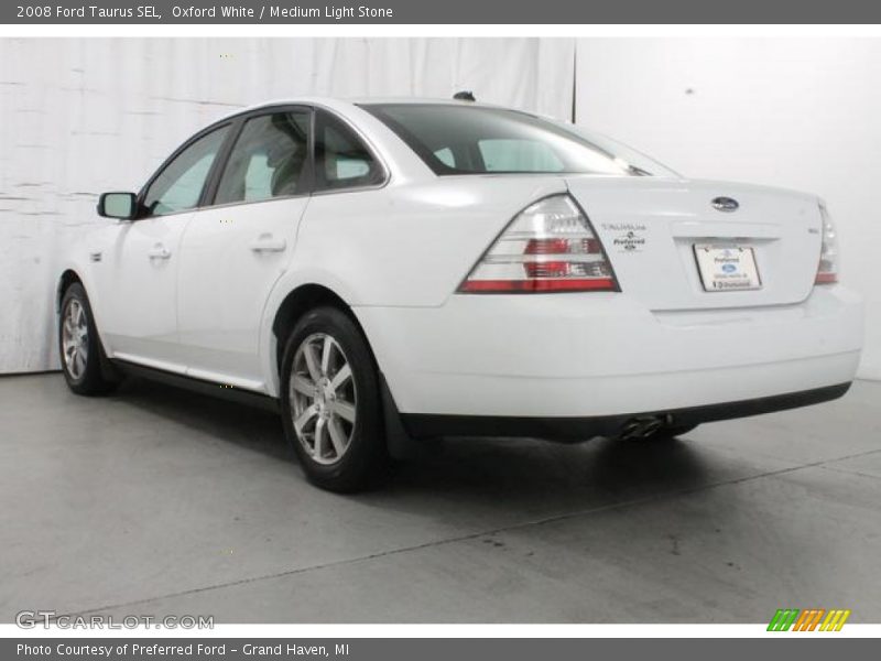 Oxford White / Medium Light Stone 2008 Ford Taurus SEL