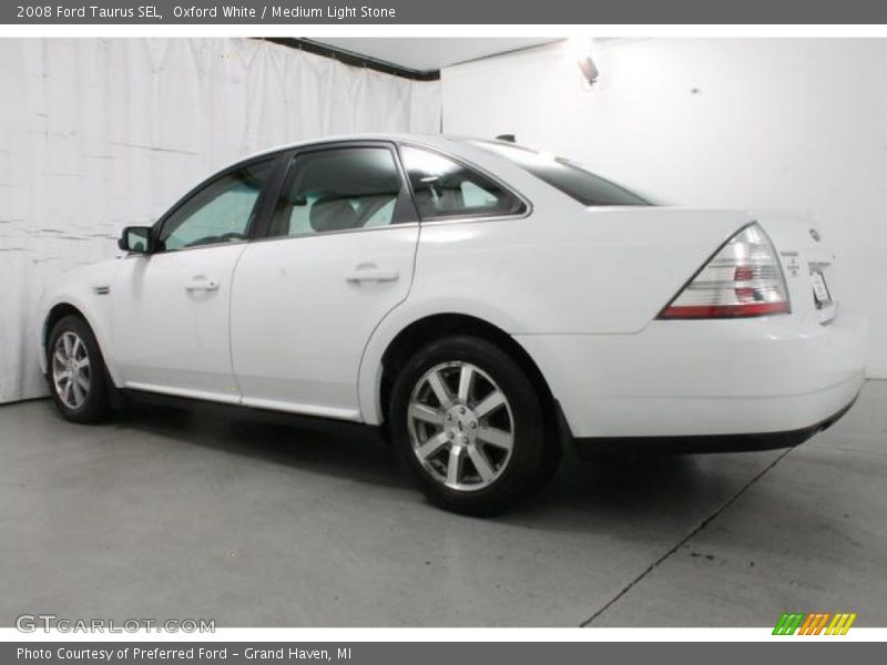 Oxford White / Medium Light Stone 2008 Ford Taurus SEL
