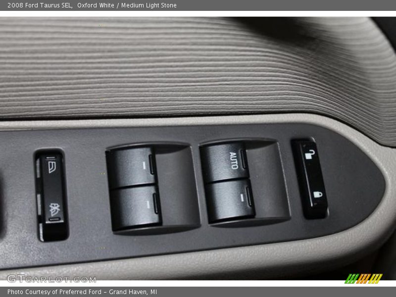 Oxford White / Medium Light Stone 2008 Ford Taurus SEL