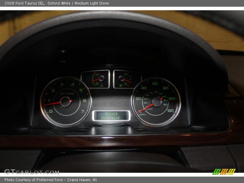 Oxford White / Medium Light Stone 2008 Ford Taurus SEL