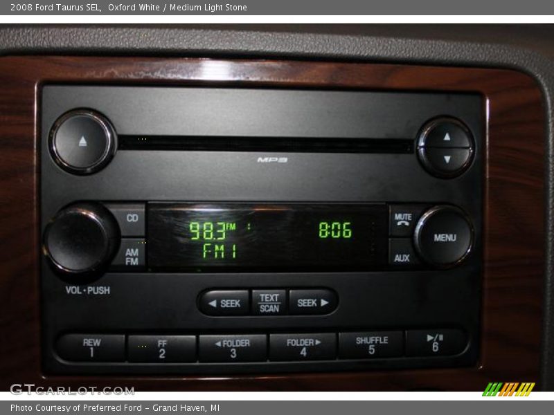 Oxford White / Medium Light Stone 2008 Ford Taurus SEL