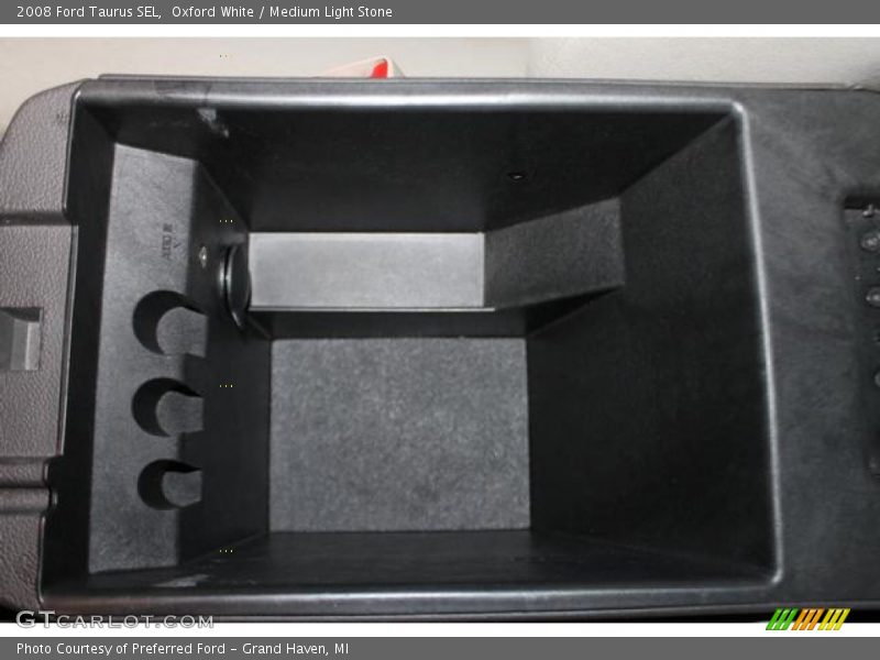 Oxford White / Medium Light Stone 2008 Ford Taurus SEL