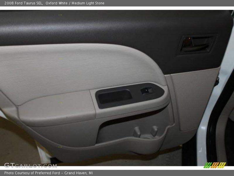 Oxford White / Medium Light Stone 2008 Ford Taurus SEL