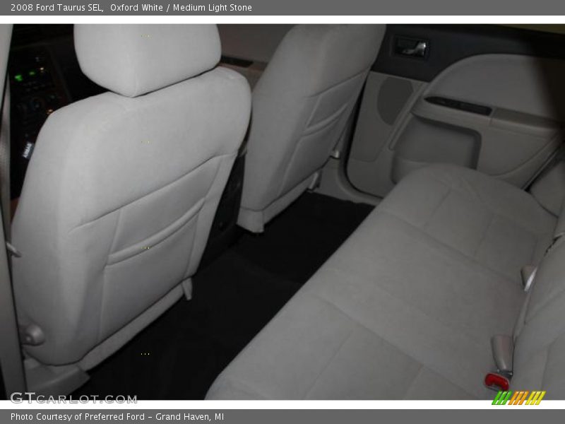 Oxford White / Medium Light Stone 2008 Ford Taurus SEL