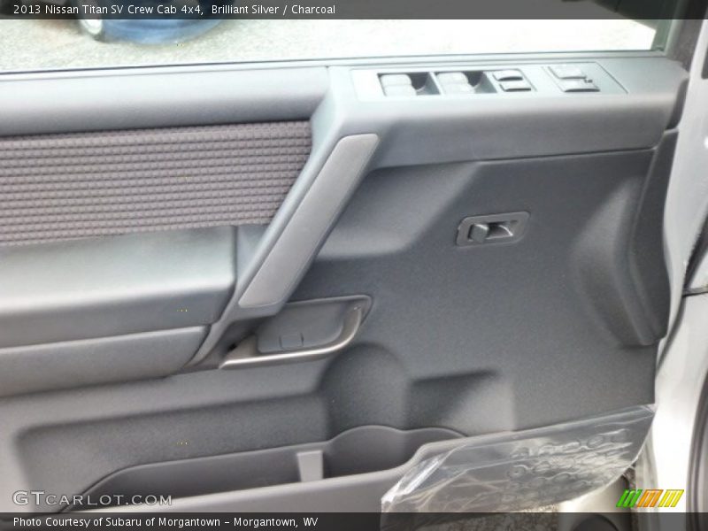 Brilliant Silver / Charcoal 2013 Nissan Titan SV Crew Cab 4x4