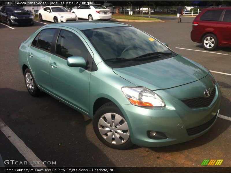 Jade Sea Metallic / Bisque 2010 Toyota Yaris Sedan