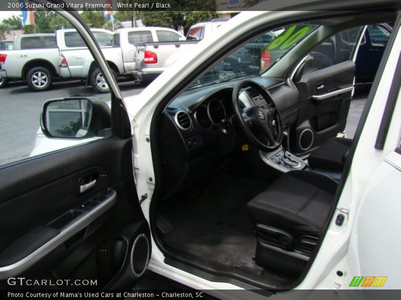 White Pearl / Black 2006 Suzuki Grand Vitara Premium