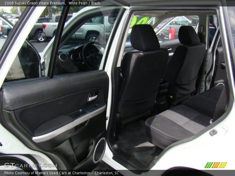 White Pearl / Black 2006 Suzuki Grand Vitara Premium