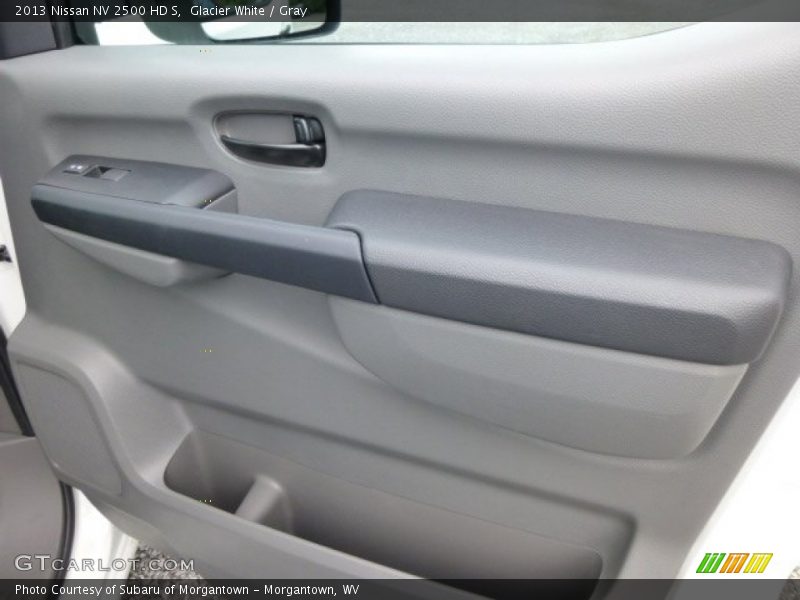 Glacier White / Gray 2013 Nissan NV 2500 HD S