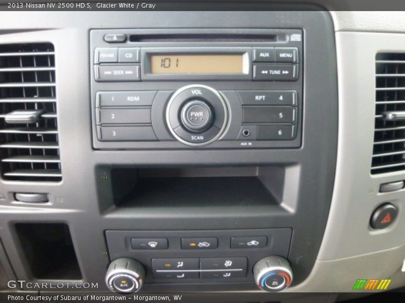 Glacier White / Gray 2013 Nissan NV 2500 HD S