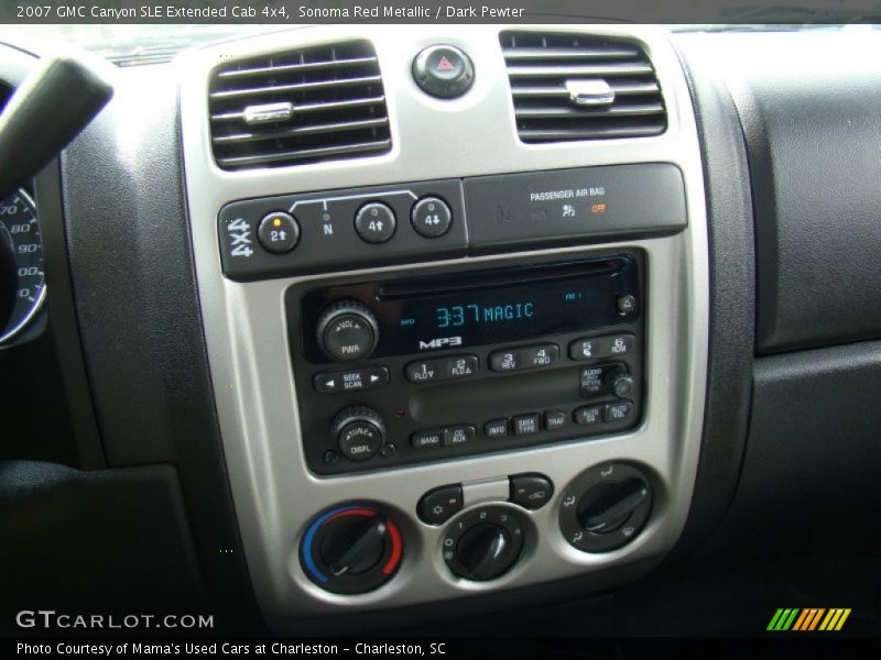 Controls of 2007 Canyon SLE Extended Cab 4x4