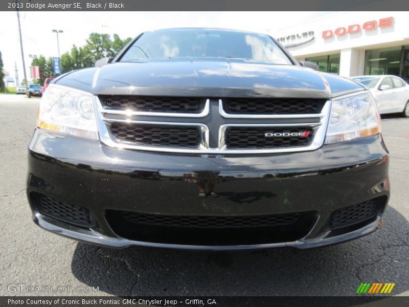 Black / Black 2013 Dodge Avenger SE