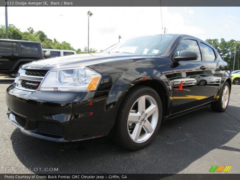 Black / Black 2013 Dodge Avenger SE
