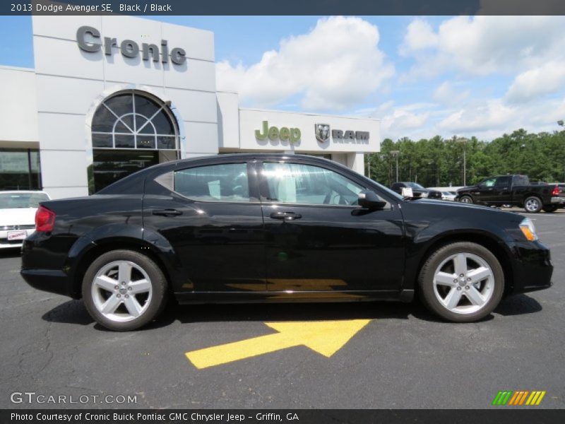 Black / Black 2013 Dodge Avenger SE