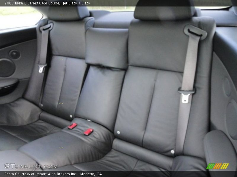 Rear Seat of 2005 6 Series 645i Coupe