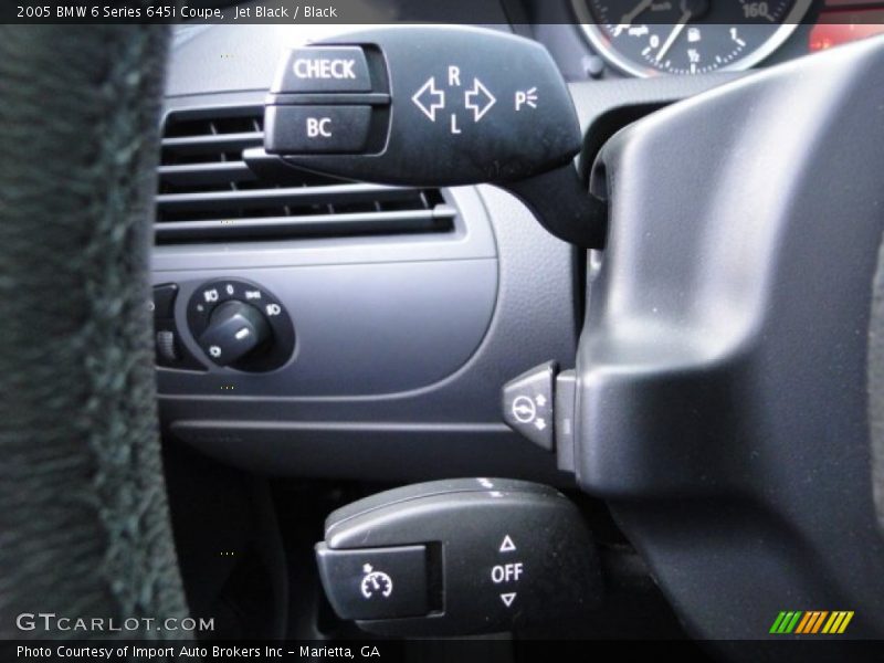 Controls of 2005 6 Series 645i Coupe