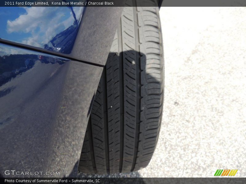 Kona Blue Metallic / Charcoal Black 2011 Ford Edge Limited
