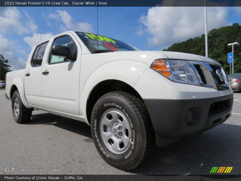 Glacier White / Steel 2013 Nissan Frontier S V6 Crew Cab