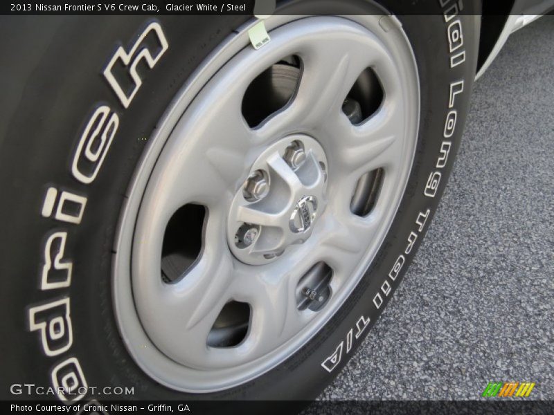 Glacier White / Steel 2013 Nissan Frontier S V6 Crew Cab