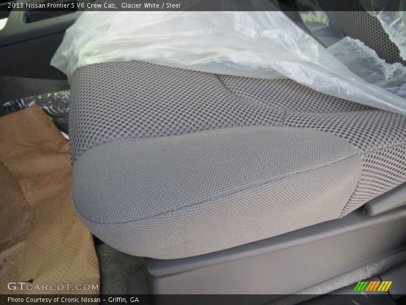 Glacier White / Steel 2013 Nissan Frontier S V6 Crew Cab