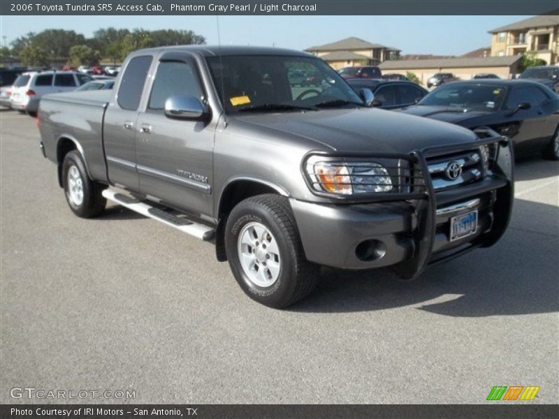 Phantom Gray Pearl / Light Charcoal 2006 Toyota Tundra SR5 Access Cab
