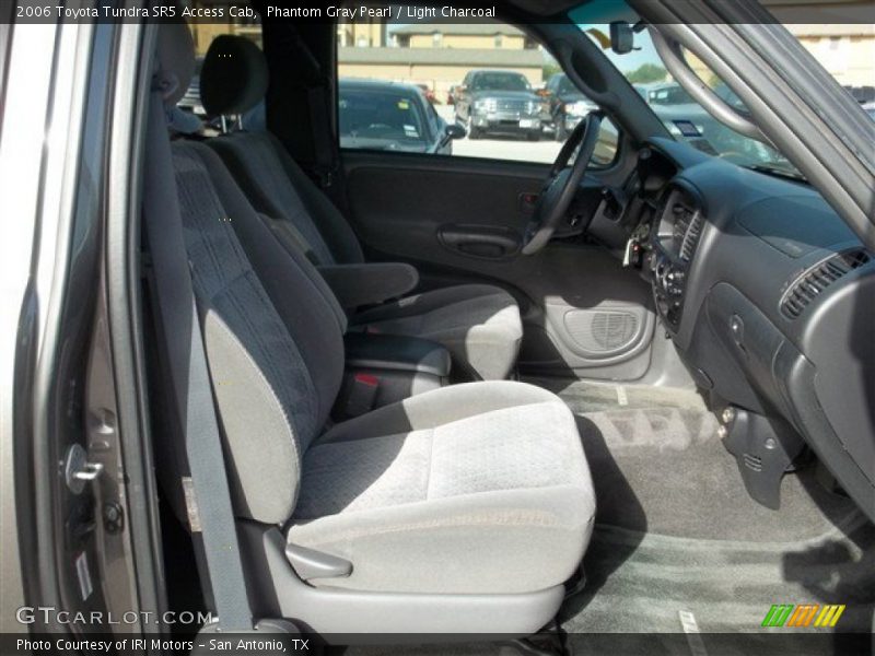 Phantom Gray Pearl / Light Charcoal 2006 Toyota Tundra SR5 Access Cab